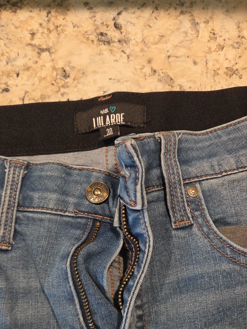 LuLaRoe Women's Light Blue Denim Skinny Jeans. Inseam 